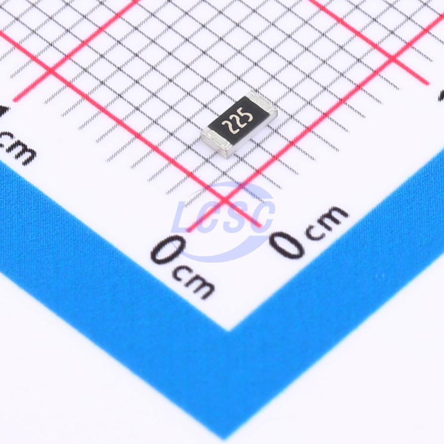 1206 ±5% 2M2 VO