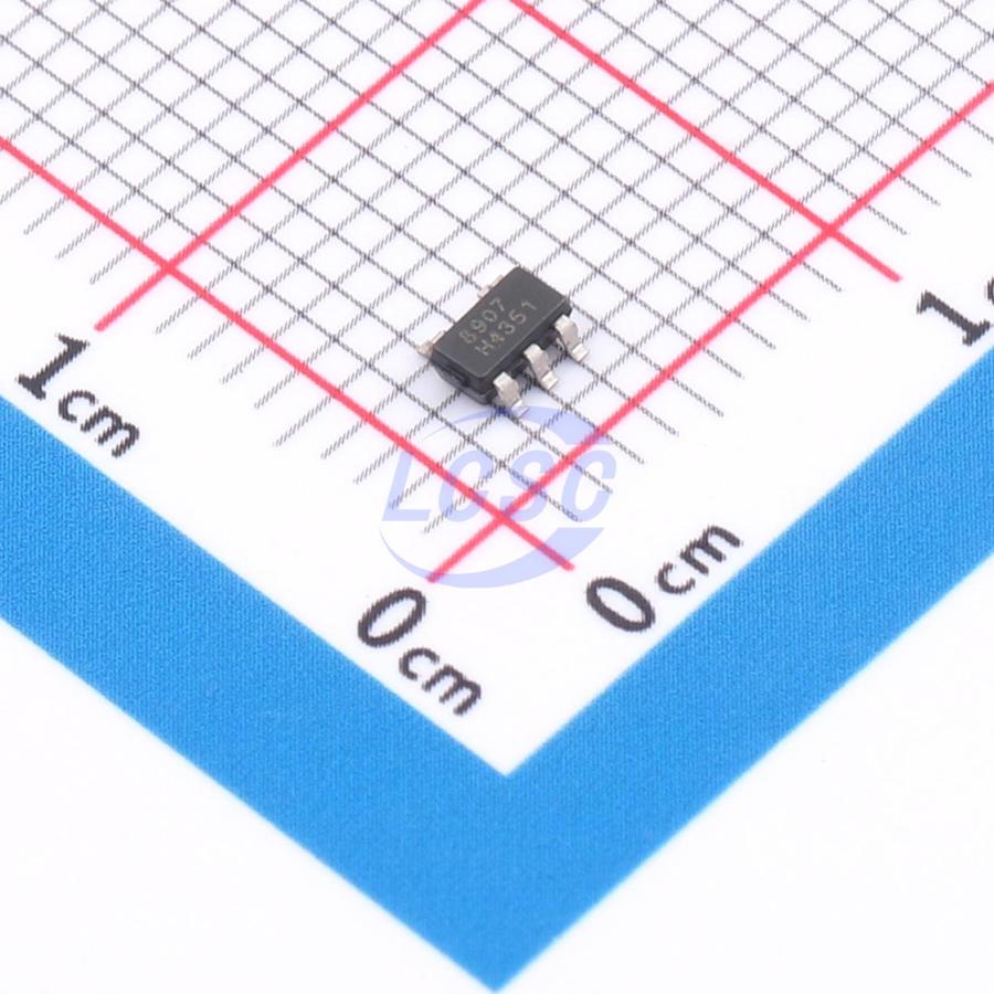RS8907XF-Q1 RUNIC